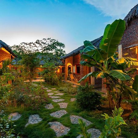 Ninh Binh Palm Homestay Екстериор снимка